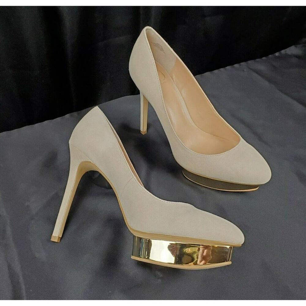 JLO  plataform pumps shoes SZ 7.5 gold